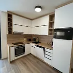 1000 M N. M. Apartament