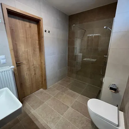 Apartment 1000 M N. M.