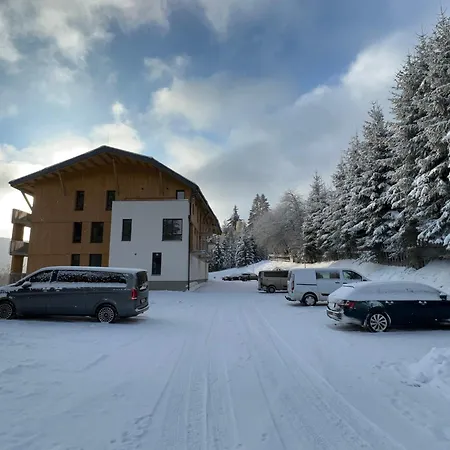 Apartment 1000 M N. M. Stachy